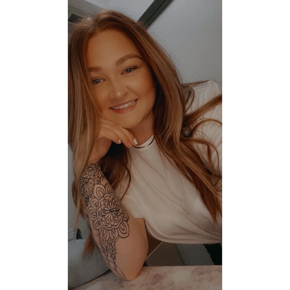 Meet your Posher, Katelyn